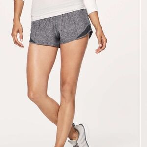 Lululemon Hotty Hot Short II *2.5" Heather Lux Multi Black / Heathered Black